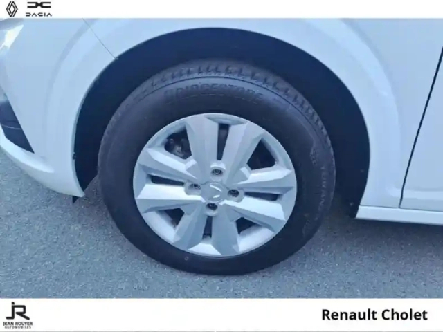 Dacia Sandero 1.0 tce 90ch confort cvt -22 — photo 8