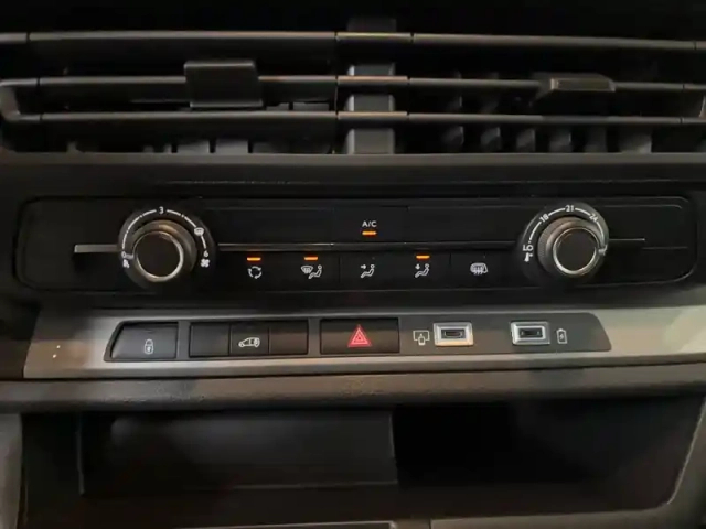 Peugeot Expert fgn xl diesel 150 ch automatique — photo 52