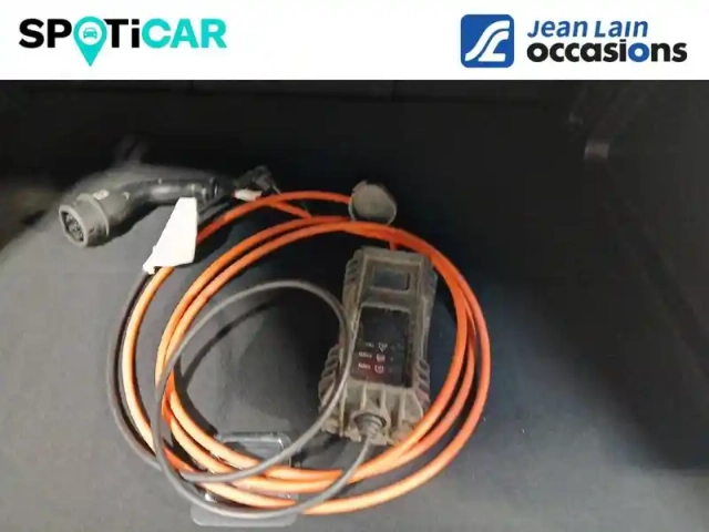 Citroën C5 Aircross hybride rechargeable 225 e-eat8 — photo 16