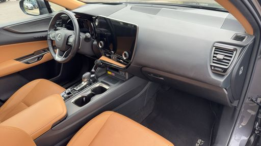 Lexus NX 450h+ 2.5 VVT-i 309 Plug in Hybrid CVT - Executive – 2022 – 73653 km – Hybride rechargeable – Boîte Automatique — photo 38