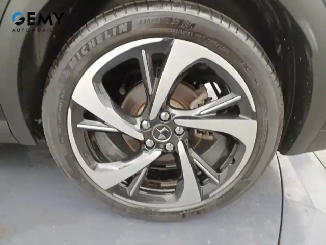 Ds Ds 7 ds7 crossback hybride e-tense 300 eat8 4x4 — photo 11