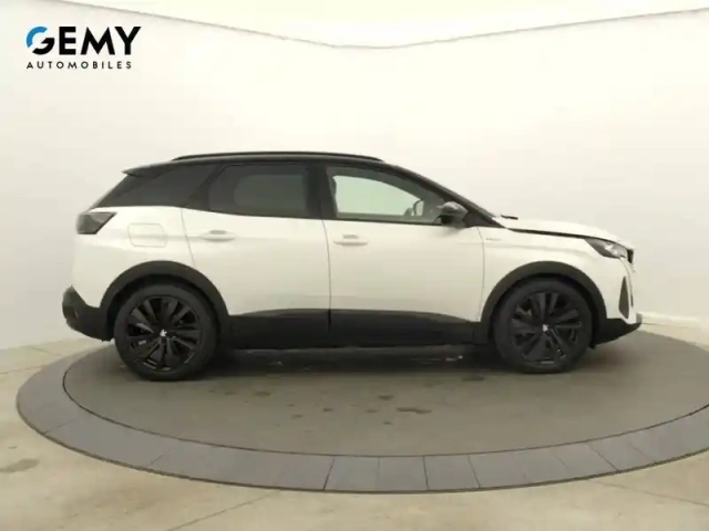 Peugeot 3008 hybrid 225 e-eat8 — photo 21
