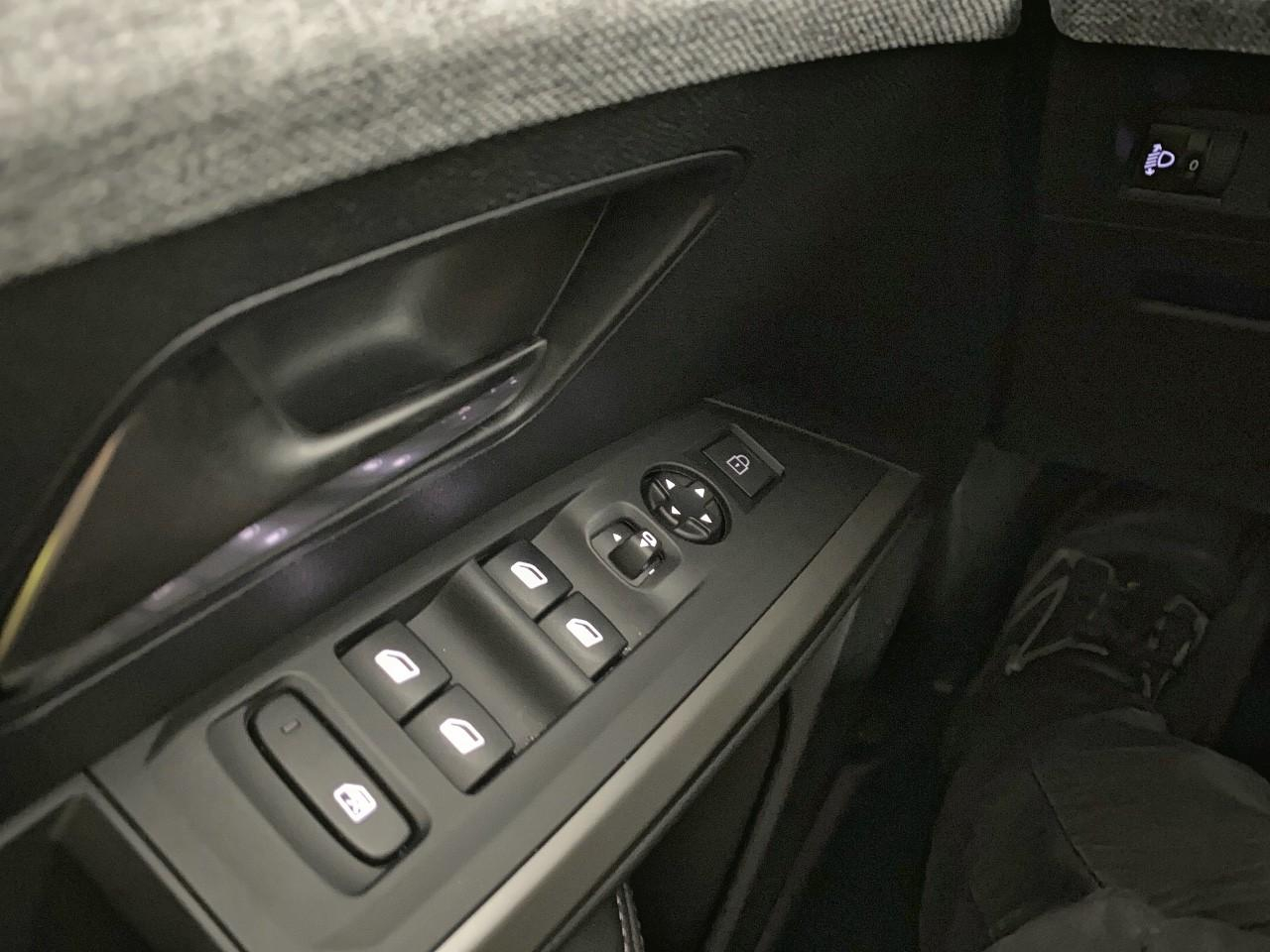 Peugeot 3008 electrique 210 ch 73 kwh allure — photo 20