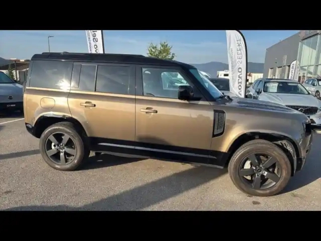 Land Rover Defender 110 2.0 p400e x-dynamic x — photo 20