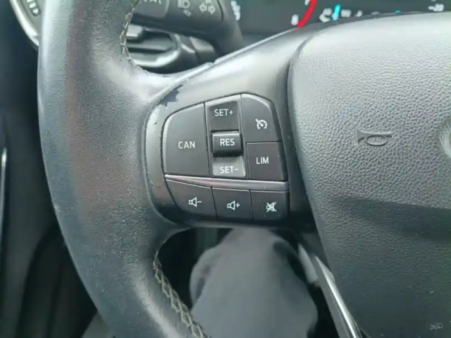 Ford Fiesta active 1.0 ecoboost 95ch — photo 17