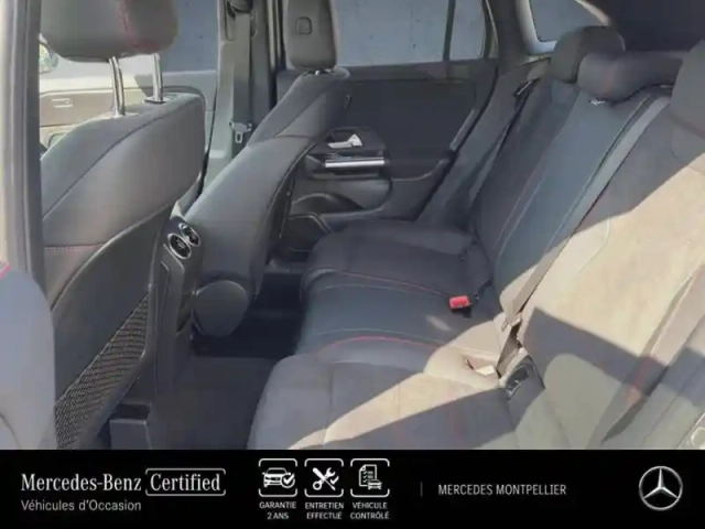 Mercedes Gla 200 d 150ch amg line 8g-dct — photo 11