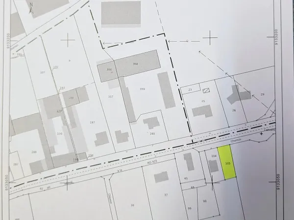 Terrain 400 m²