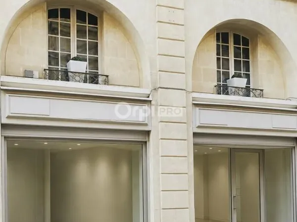 Local commercial 85 m²