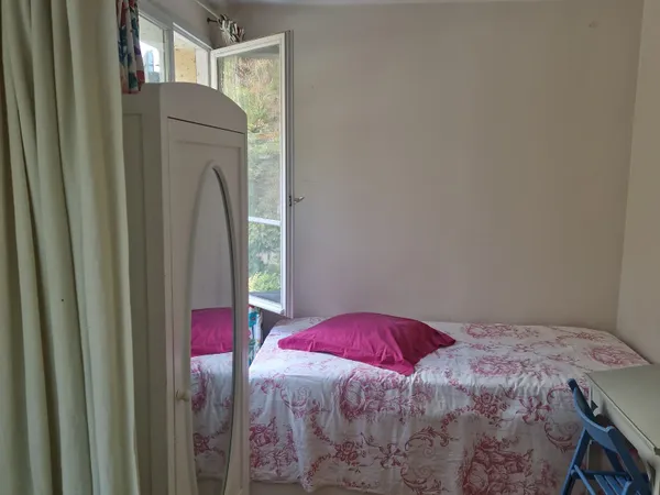 Location chambre 12m² RER "A" Maisons Laffitte.Paris 18'