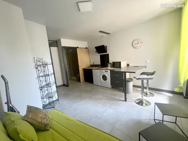 Studio 1 pièce 20 m²