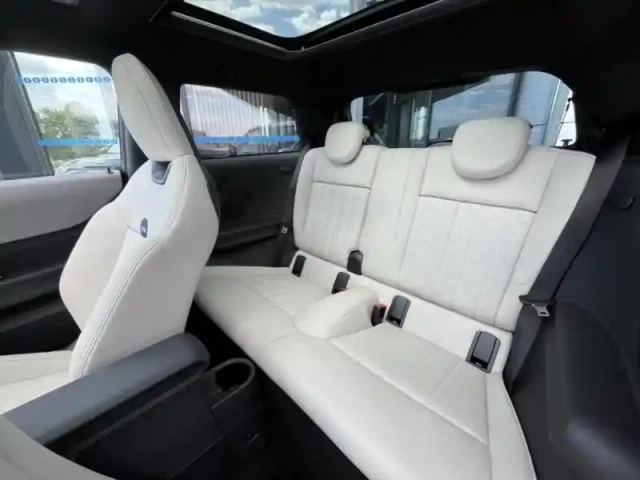 Mini Cooper 3 portes s 204ch favoured dkg7 — photo 8