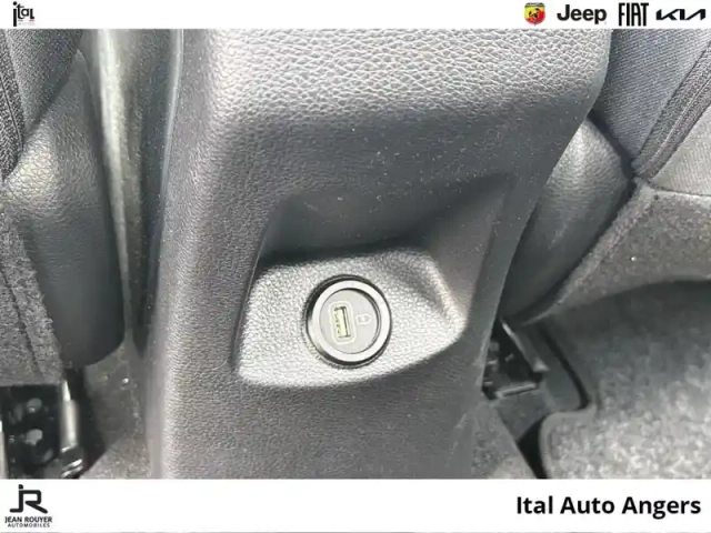 Kia Stonic 1.0 t-gdi 100ch active dct7 — photo 12