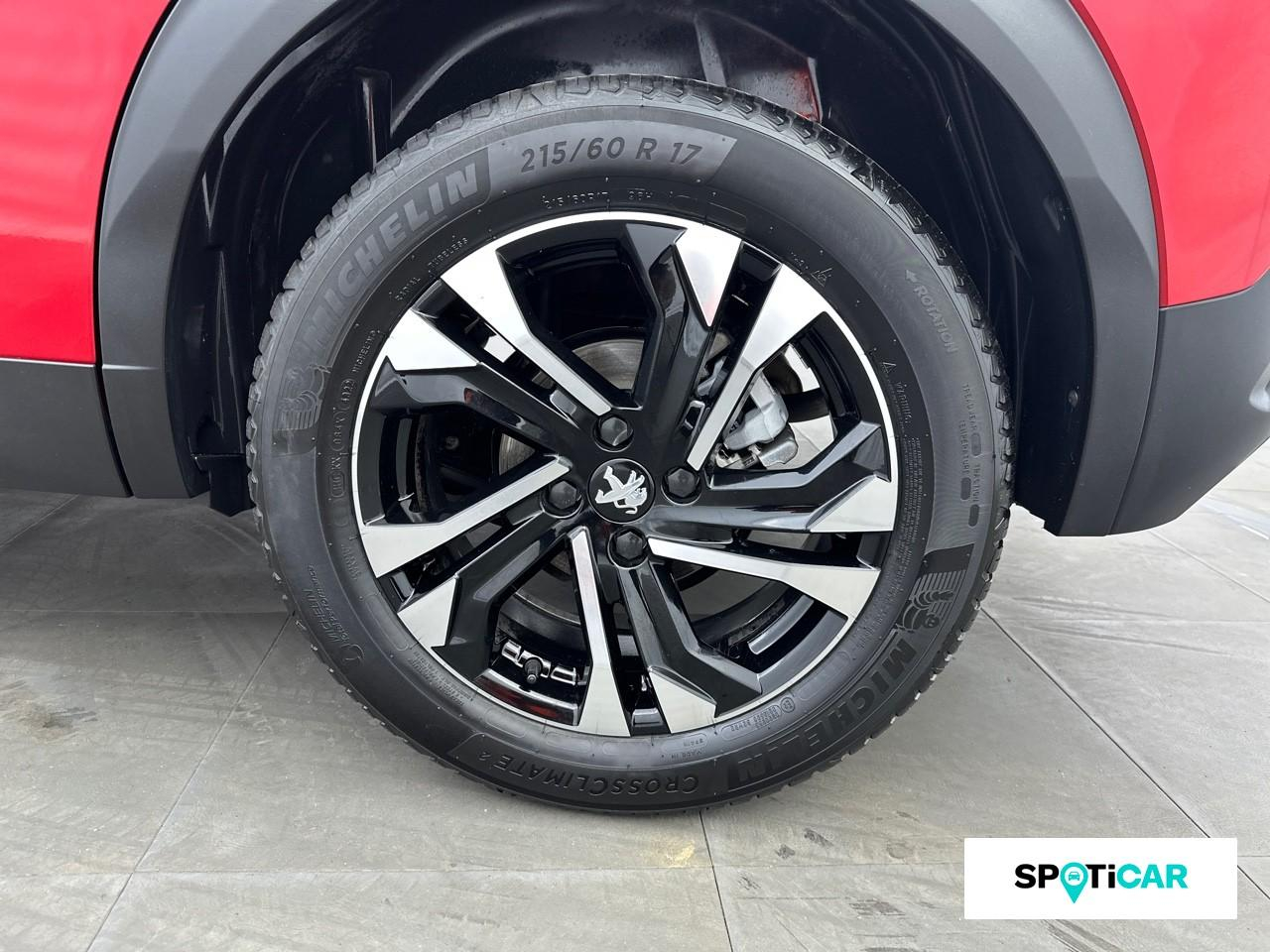 Peugeot 2008 1.2 puretech 130ch s&s gt eat8 — photo 11
