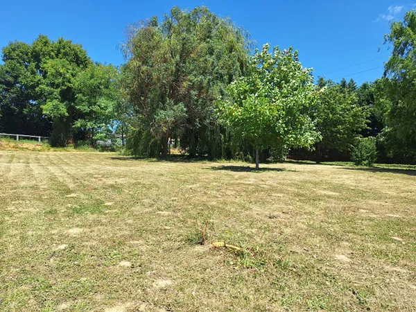 Terrain 773 m²