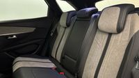 Peugeot 3008 HYBRID 225ch GT e-EAT8 — photo 13