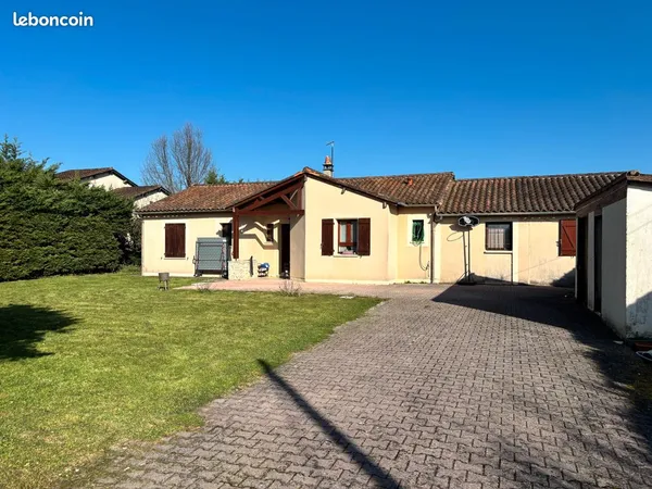 Maison de plain-pied 149 m² - 5 chambres (dont suite parentale), piscine & véranda - Coulounieix-Cha