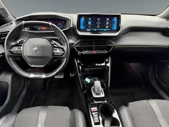 Peugeot 2008 1.2 puretech 130ch s&amp;s gt eat8 — photo 11
