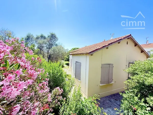 MAISON  PLAIN-PIED — PARCELLE DE 1000 M²
