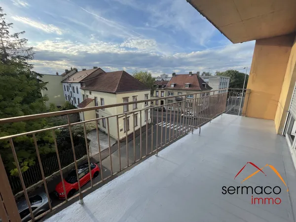 Appartement de type F1 avec Balcon