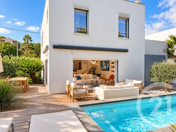 Maison 5 pièces 140 m²