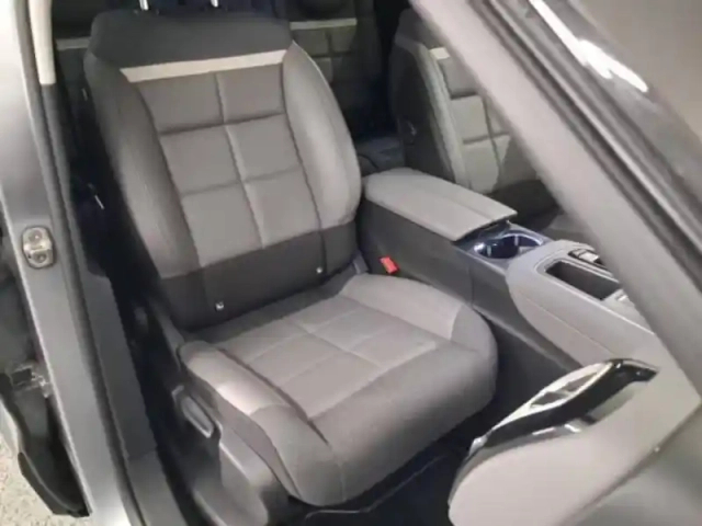 Citroën C5 Aircross hybrid 225ch shine pack e-eat8 — photo 10