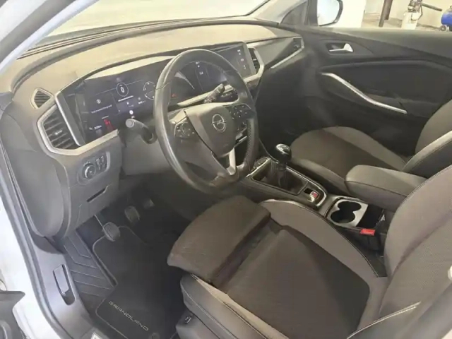Opel Grandland 1.2 turbo 130ch gs — photo 6