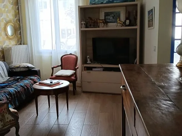 A VENDRE MAISON de ville CENTRE ROYAN