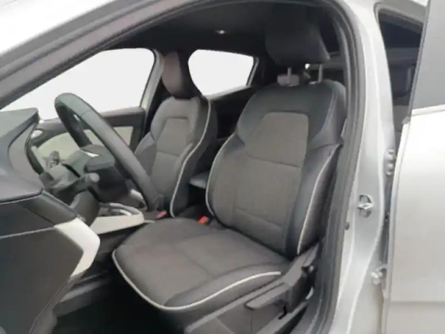 Renault Clio 1.3 tce 140ch intens -21n — photo 29