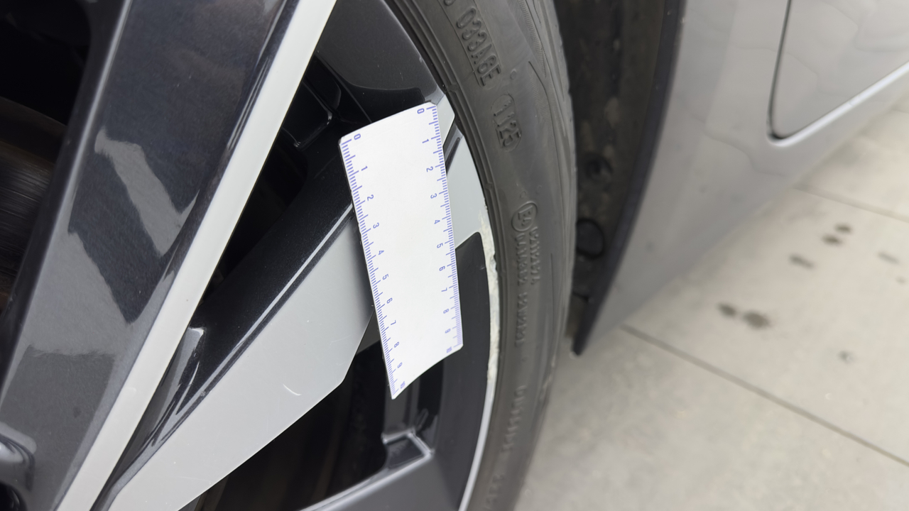 Peugeot 308 SW PHEV 180 e-EAT8 — photo 43