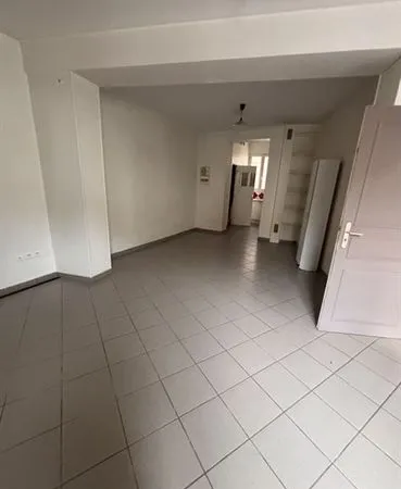 Boutique 35 m² LE PERREUX SUR MARNE