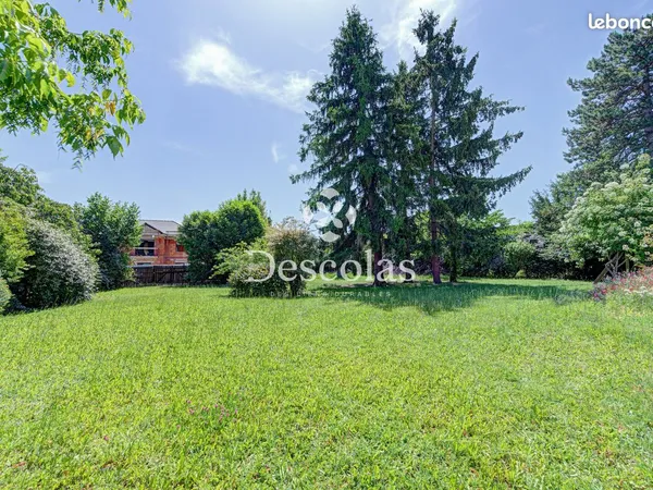Terrain 773 m² Saint-Germain-en-Laye
