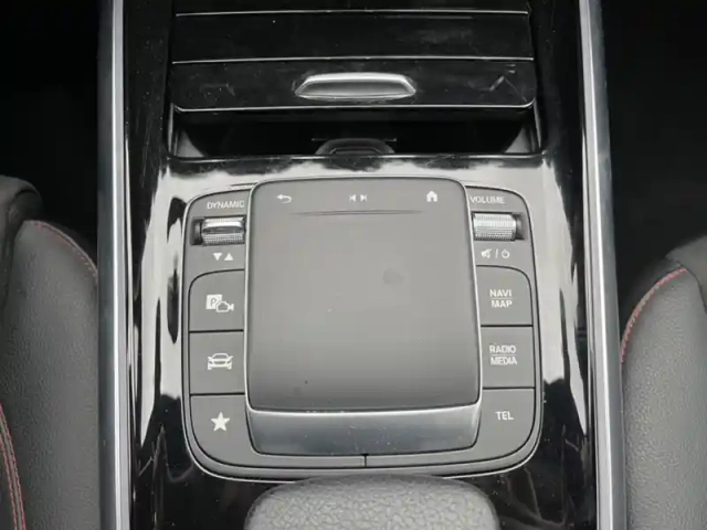 Mercedes Gla 250 e amg line — photo 10