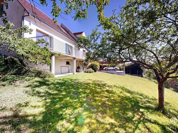 Maison 5 pièces 106 m²
