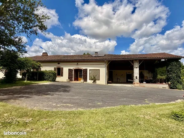 Maison 4 pièces 162 m²