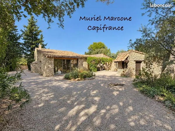 Maison 6 pièces 240 m²