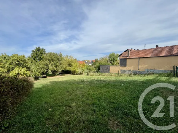 Terrain 707 m²