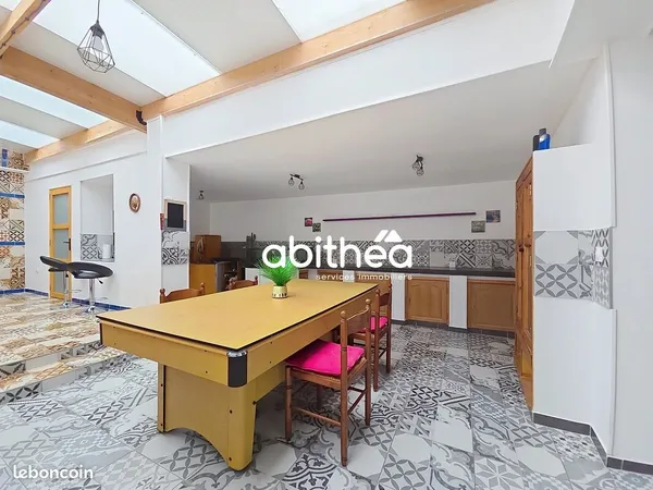 Propriété 7 pièces 220 m²