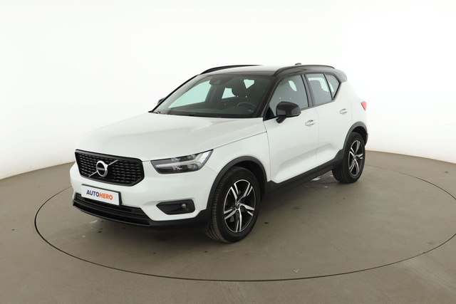 Volvo XC40 2.0 D4 AWD AdBlue R-Design Geartronic 8
