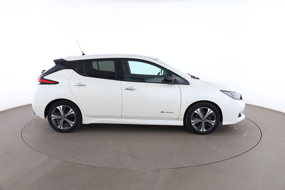 Nissan LEAF 40 kWh N-Connecta — photo 6