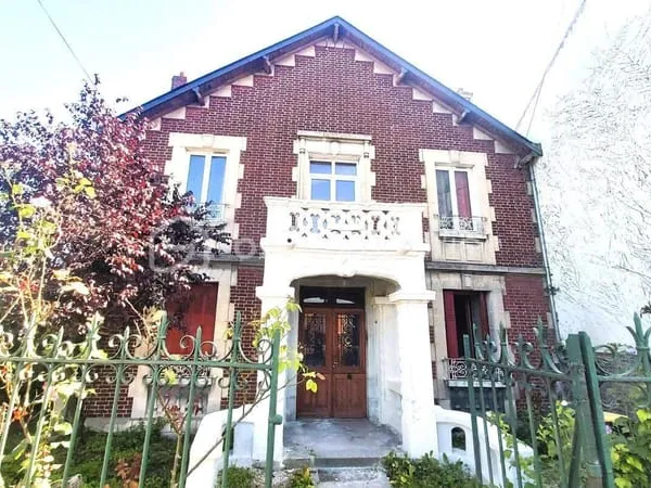 Maison 9 pièces 177 m²