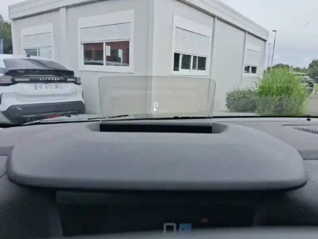 Citroën C4 puretech 130 s&amp;s eat8 — photo 21