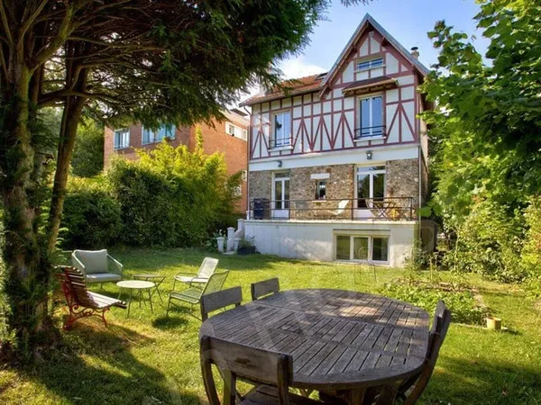 Maison 7 pièces 160 m²