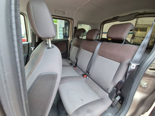 Fiat Doblo 1.6 MultiJet 120 - Trekking – 2017 – 152113 km – Diesel – Boîte Manuelle — photo 19