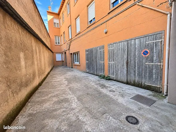 Stockage Vente Lyon 14m² 19000€