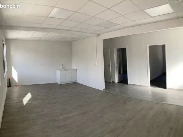 Local 70 m² Firminy
