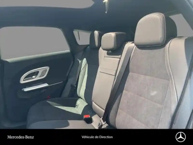 Mercedes Cla 200 amg line — photo 16