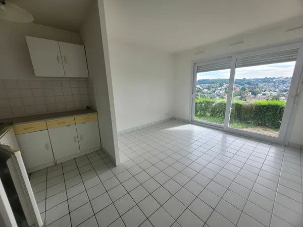MONT SAINT AIGNAN - F1 - CAVE + PARKING