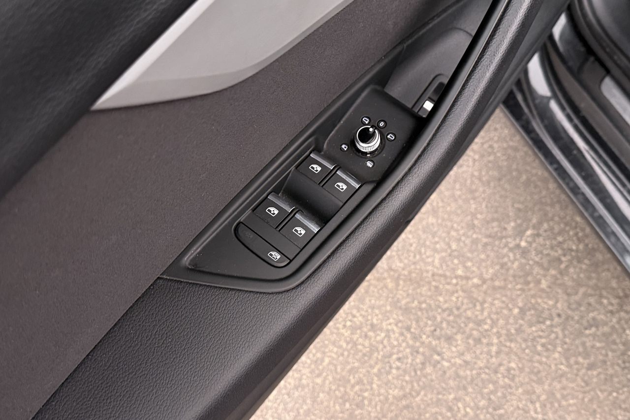 Audi A4 Avant — photo 23