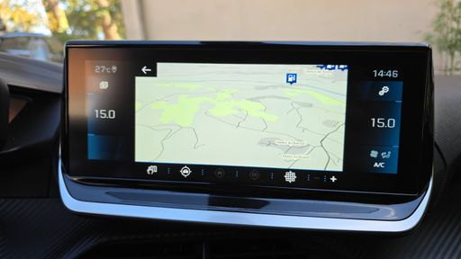 Peugeot 2008 1.2 PureTech 130 EAT8 - Allure Pack – 2022 – 79016 km – Essence – Boîte Automatique — photo 29