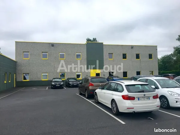 Bureaux 300 m²